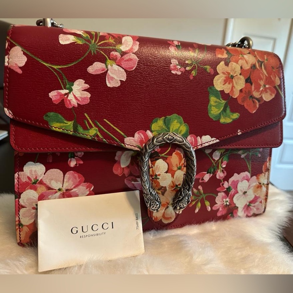 Gucci Medium Blooms Dionysus Shoulder Bag